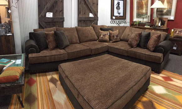 Barcelona Sectional Brown Django